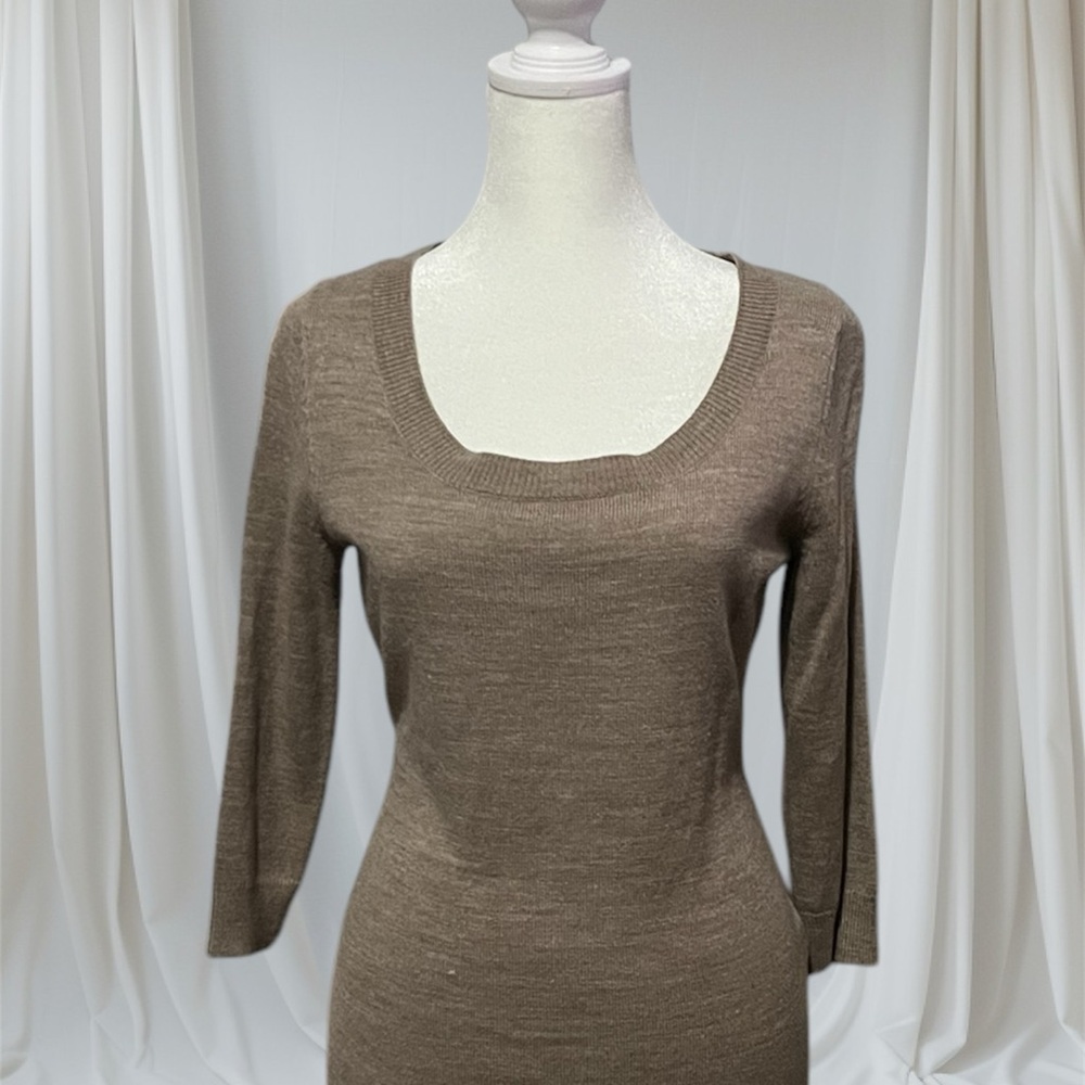 ((ITEM SOLD))‼️‼️New York & Company Brown Knit Sweater